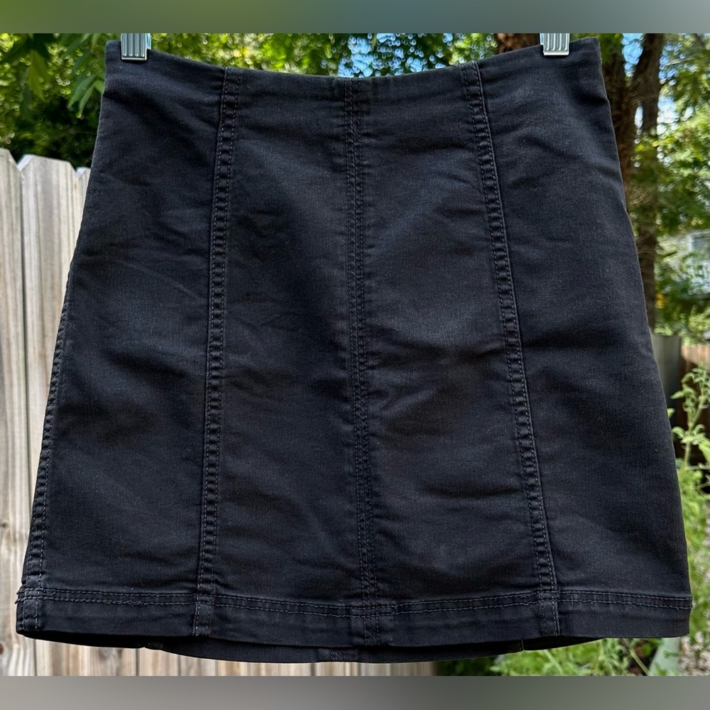 Free People | Black Mini Skirt. Size 4